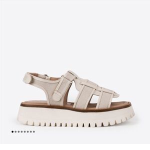 Labucq Canvas Boomer Sandal